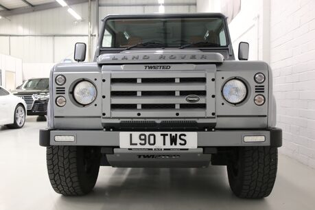 Land Rover Defender 90 TD XS Station Wagon / Rare Auto Box and Twisted Perf Upgrades Specification