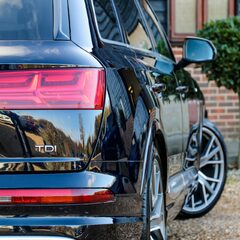 Audi Q7 SQ7 TDI QUATTRO 1