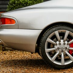 Aston Martin DB7 VANTAGE 2