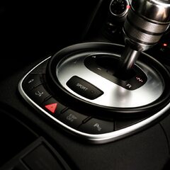 Audi R8 SPYDER V8 QUATTRO R-TRONIC 2