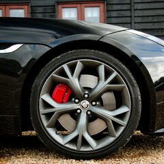 Jaguar F-Type R 1
