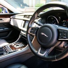 Jaguar XF D PORTFOLIO AWD 1