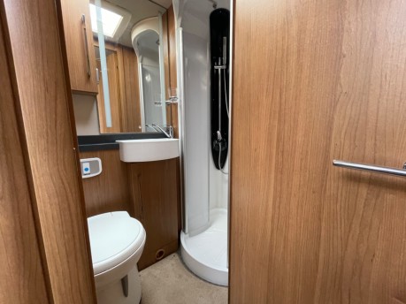 Auto-Trail Tracker RB *** SOLD *** 32