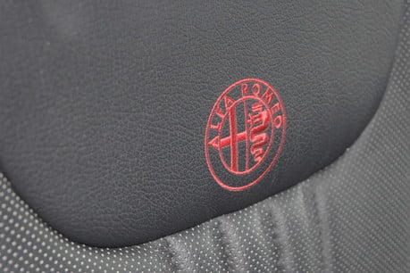 Alfa Romeo 159 TBI LUSSO 17