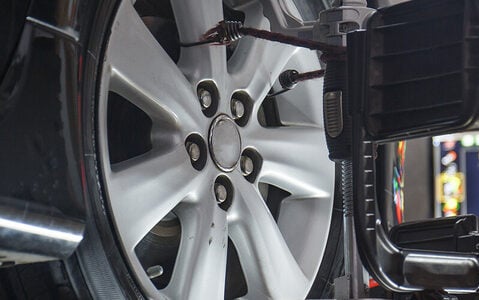 4 Wheel Laser Alignment