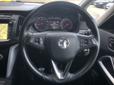 Vauxhall Zafira SRI NAV 18
