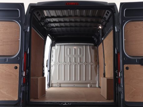 Citroen Relay 2.2 BlueHDi L3H2 Van 140ps Enterprise Pro 11