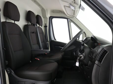 Citroen Relay 2.2 BlueHDi L3H2 Van 140ps Enterprise Pro 13
