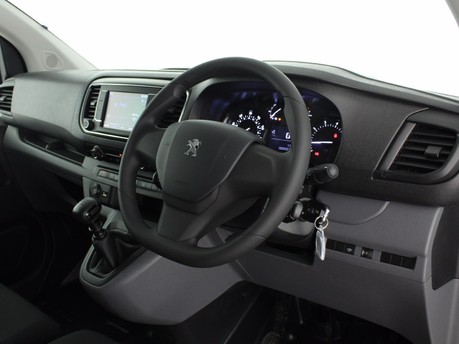 Peugeot Expert Standard 1400 2.0 BlueHDi 120 Professional Premium Crew Van 13