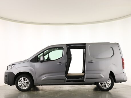 Peugeot Partner Long 950 1.5 BlueHDi 130 Asphalt Premium Van EAT8 4