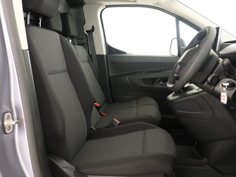 Peugeot Partner Standard 650 1.5 BlueHDi 75 Professional Premium Van 11
