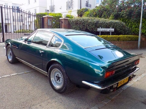 Aston Martin V8 Series 3 57