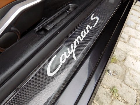 Porsche Cayman S 2