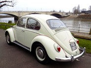 Volkswagen Beetle 1300 2