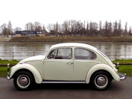 Volkswagen Beetle 1300 6