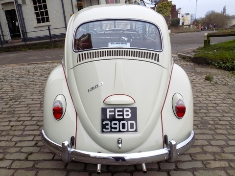 Volkswagen Beetle 1300 22