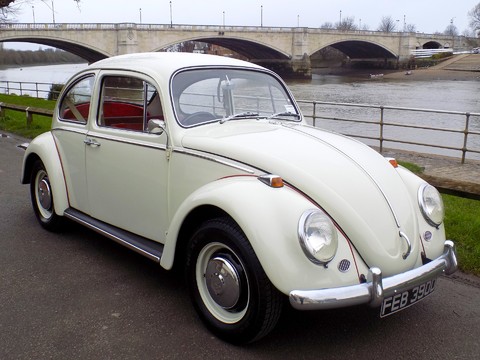 Volkswagen Beetle 1300 2