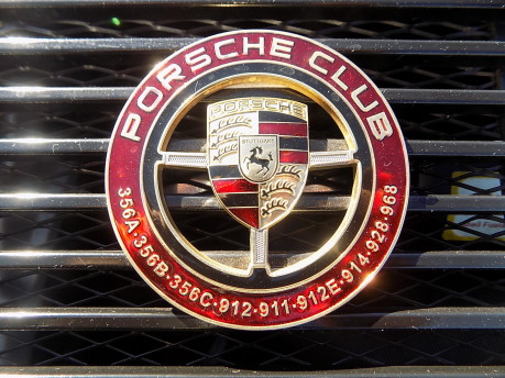 Porsche 911 COUPE 17