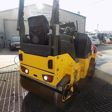 Bomag 120AD Twin drum roller 2