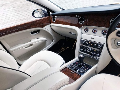 Bentley Mulsanne V8 50