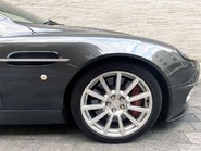 Aston Martin Vanquish S 17