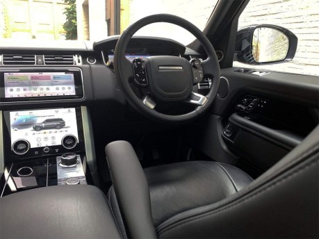 Land Rover Range Rover 4.4 SD V8 Autobiography Auto 4WD (s/s) 5dr 42