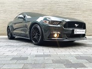 Ford Mustang GT 5