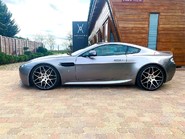 Aston Martin Vantage V8 18