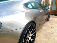 Aston Martin Vantage V8 31