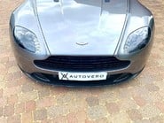 Aston Martin Vantage V8 36