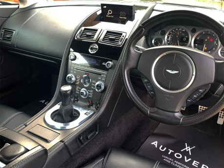 Aston Martin Vantage V8 74