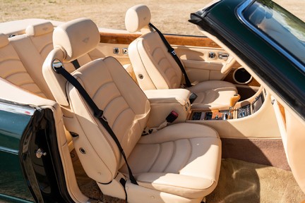 Bentley Azure Mulliner Wide Body 35