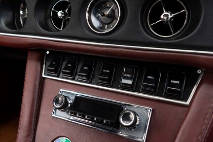 Jensen Interceptor III ‘S’ 27