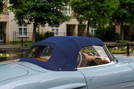 Mercedes-Benz SL 300 Roadster 11