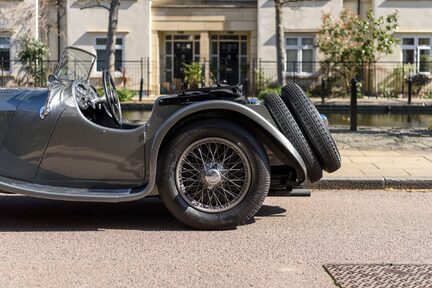 Jaguar SS100 3½ Litre Roadster 14