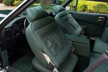 Aston Martin V8 Vantage ”Fliptail” Manual 30