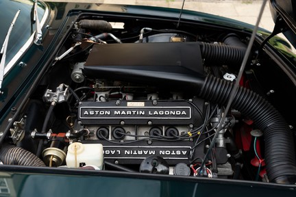 Aston Martin V8 Vantage ”Fliptail” Manual 41
