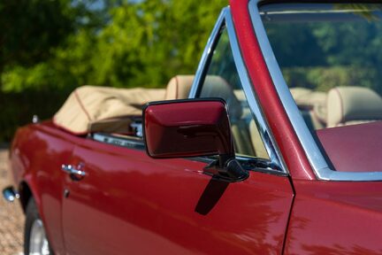 Aston Martin V8 Volante Series 2 17