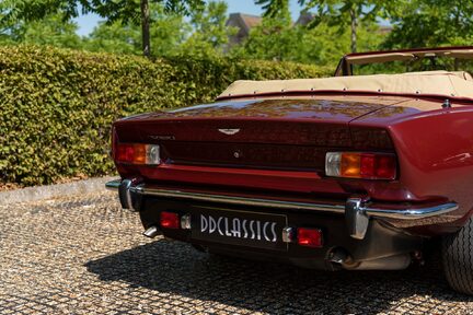 Aston Martin V8 Volante Series 2 20