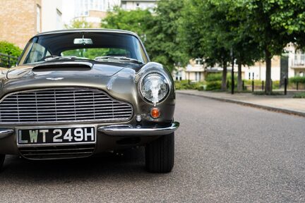 Aston Martin DB6 MKII Vantage Specification 9