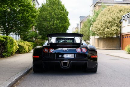 Bugatti Veyron 16.4 6
