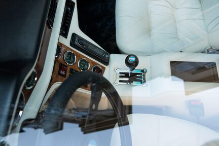 De Tomaso Pantera GT5-S 32