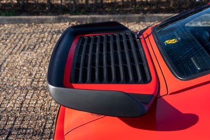 Porsche 911 930 TURBO 16