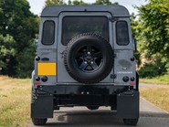 Land Rover Defender XS Hard Top 24
