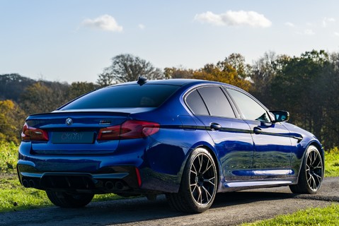 BMW M5 COMPETITION 4