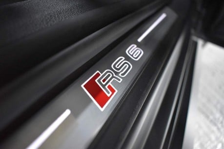 Audi A6 RS 6 AVANT TFSI QUATTRO CARBON BLACK 46