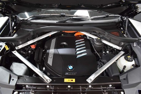 BMW X5 XDRIVE45E M SPORT 7