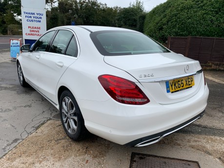 Mercedes-Benz C Class C200 SPORT **Fully Loaded Automatic ** 60,000 Miles 6