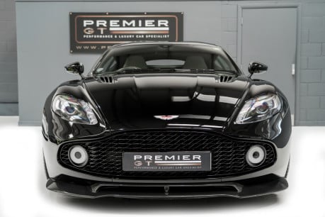 Aston Martin Vanquish ZAGATO. 1 OF JUST 99 COUPES. FULL CARBON FIBRE BODY. 1 OWNER. FRONT PPF 2