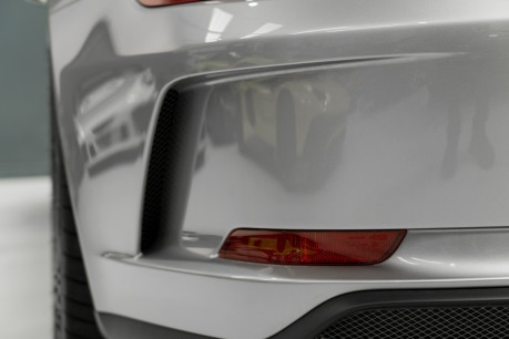 Porsche 911 GT3 TOURING. 4.0. 6-SPEED MANUAL. SPORTS CHRONO. REVERSING CAM 12
